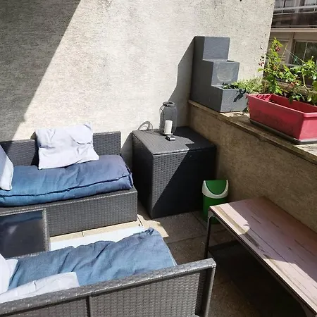 Avec Tres Grande Terrasse. Marais * פריז