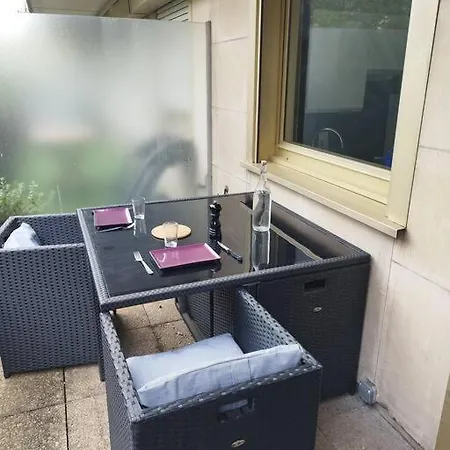 Apartment Avec Tres Grande Terrasse. Marais *
